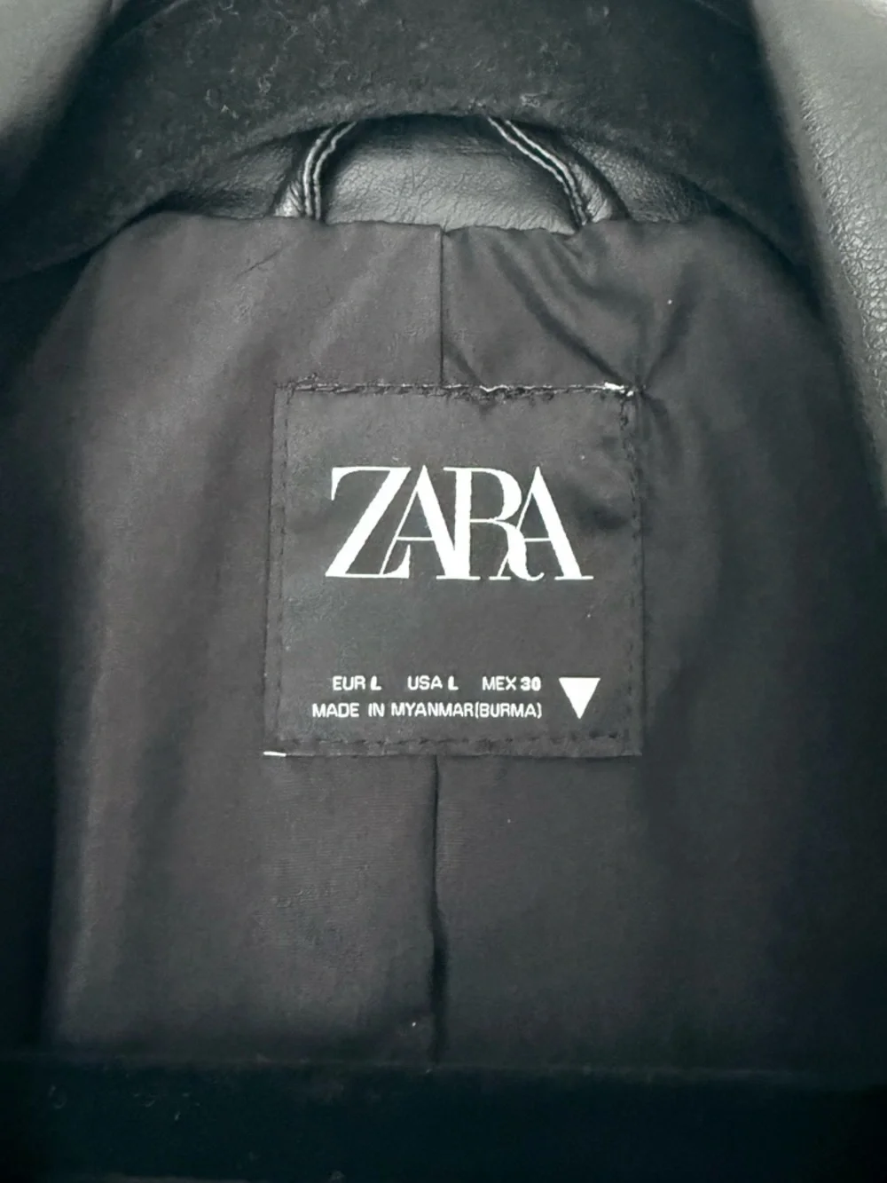 Zara Black Faux Leather Biker Jacket with Silver Hardware - Picture 3 of 7